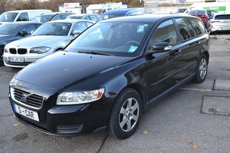 Schwarz Gebraucht 2008 Volvo V50 Kombi | 2.900 € (Fairer Preis) - Bild 1/4