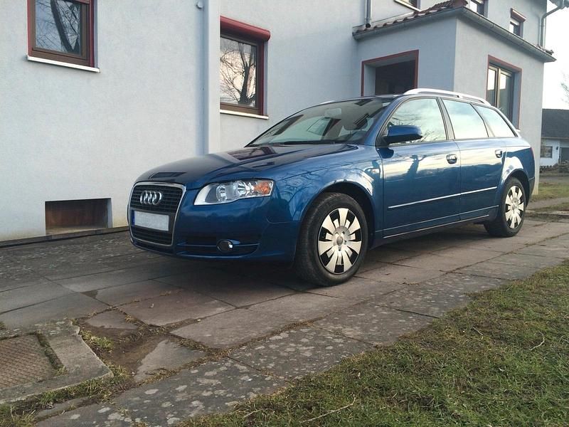 Blau Gebraucht 2005 Audi A4 Kombi | 1.250 € (Superpreis) - Bild 1/4