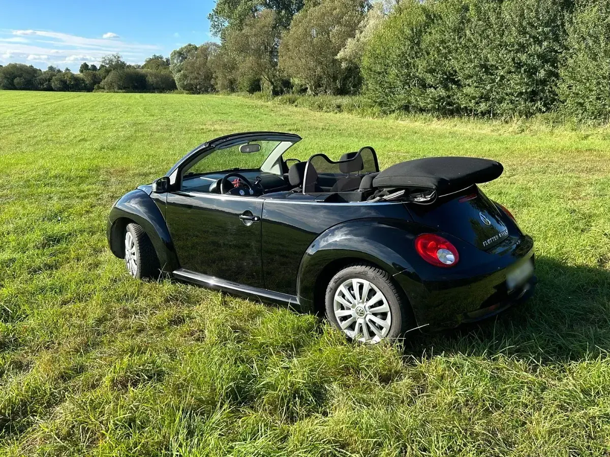 Gebraucht VW New Beetle 102 PS (75 kW) 2006 Schwarz Kleinwagen