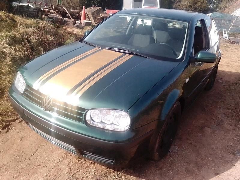 Gebraucht VW Golf IV 75 PS (55 kW) 2001 Grün Kleinwagen