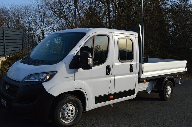 Weiß Gebraucht 2020 Fiat Ducato Van | 18.999 € (Guter Preis) - Bild 1/4