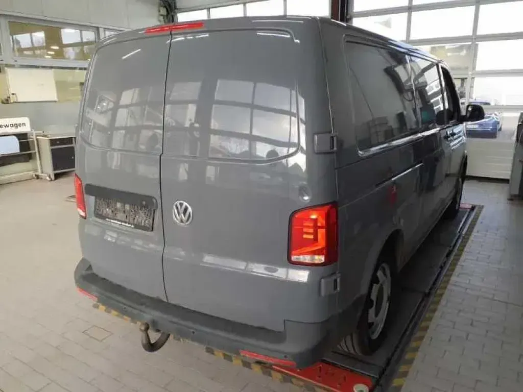 Second-hand VW Transporter 199 CP (146 kW) 2021 Gri Van