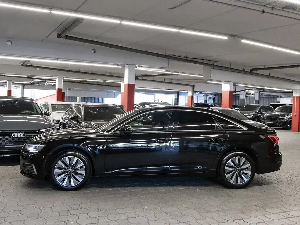 Gebraucht Audi A6 S-Line 204 PS (150 kW) 2021 Mythosschwarz metallic Limousine