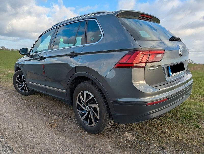 Gebraucht VW Tiguan Join 150 PS (110 kW) 2019 Grau SUV