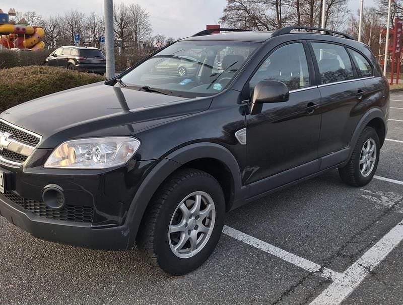 Gebraucht Chevrolet Captiva 136 PS (100 kW) 2008 Schwarz SUV