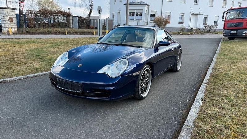Używany Porsche 911 Carrera 320 KM (235 kW) 2002 Niebieski Coupe