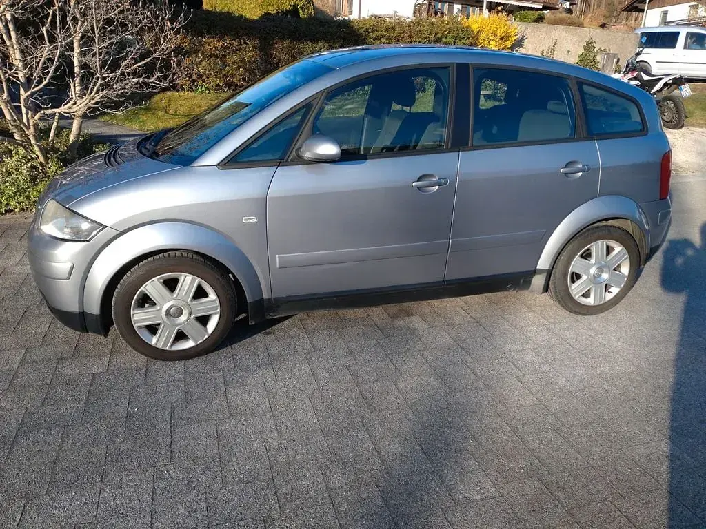 Occasion Audi A2 90 ch (66 kW) 2004 Argent Citadine