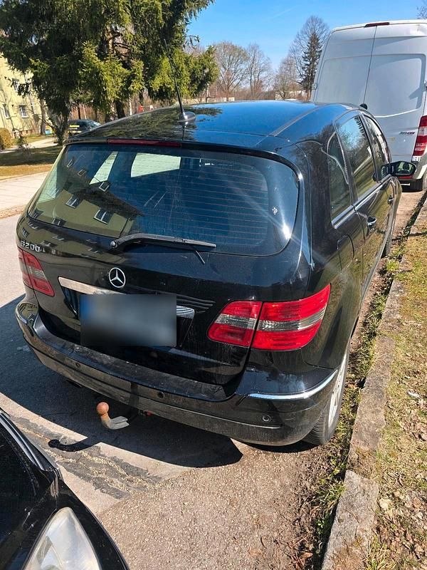 Gebraucht Mercedes B200 140 PS (102 kW) 2008 Schwarz Van / Kleinbus