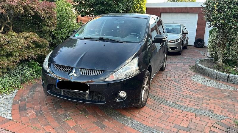 Schwarz Gebraucht 2009 Mitsubishi Grandis SUV | 2.900 € (Guter Preis) - Bild 1/4