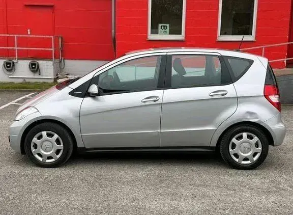 Gebraucht Mercedes A160 Avantgarde 95 PS (69 kW) 2010 Silber Limousine