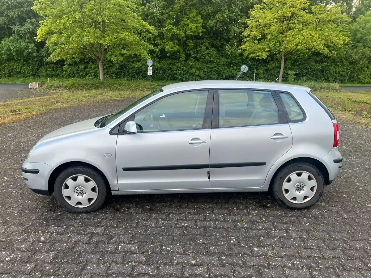 Używany VW Polo Basis 75 KM (55 kW) 2001 Srebrny Kombi