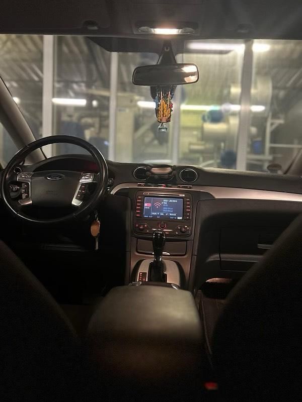 Gebraucht Ford S-MAX S 150 PS (110 kW) 2012 Weiß Van / Kleinbus