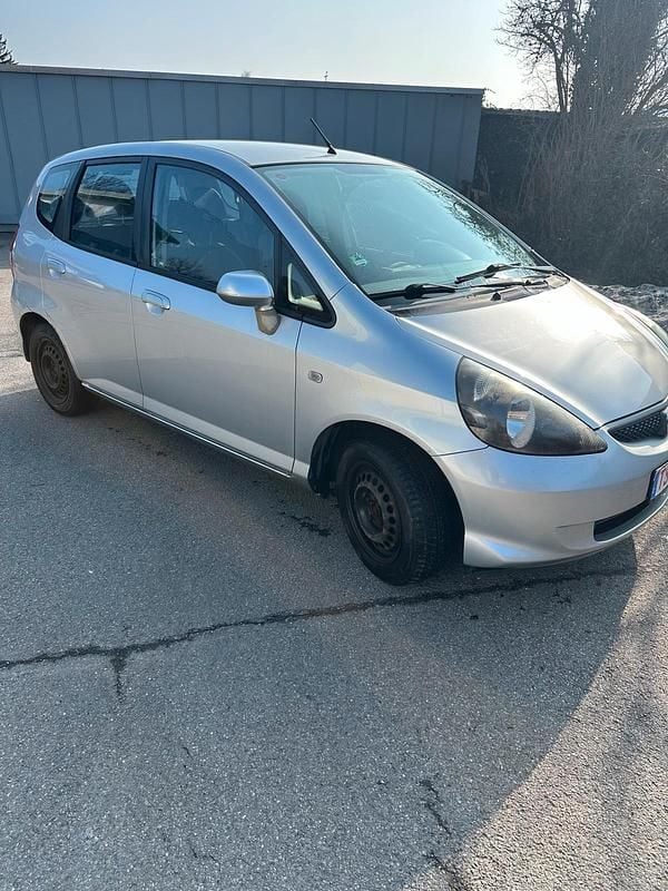 Gebraucht Honda Jazz 82 PS (60 kW) 2006 Grau Kleinwagen