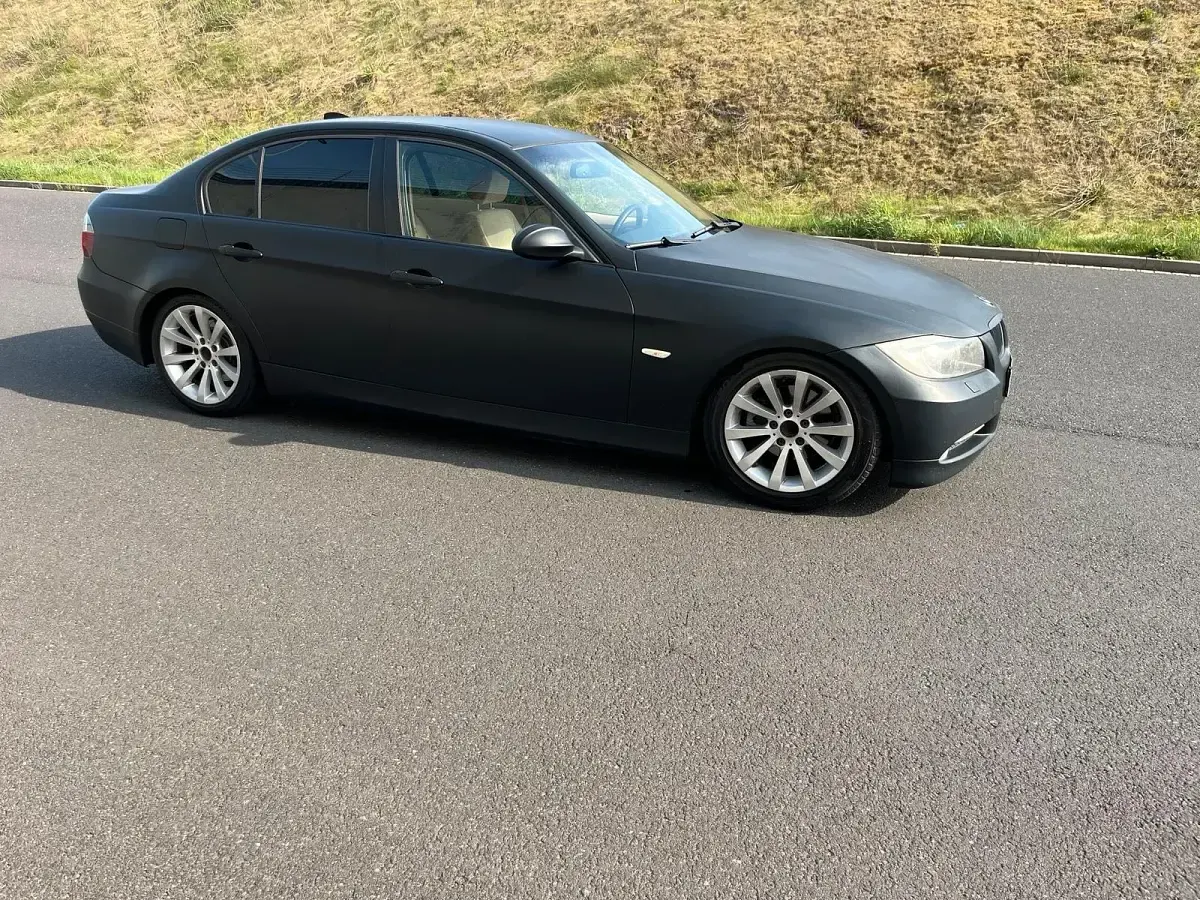 Gebraucht BMW 325 218 PS (160 kW) 2005 Limousine