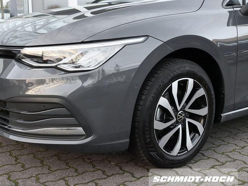 Gebraucht VW Golf VIII Active 110 PS (80 kW) 2022 Grau Limousine