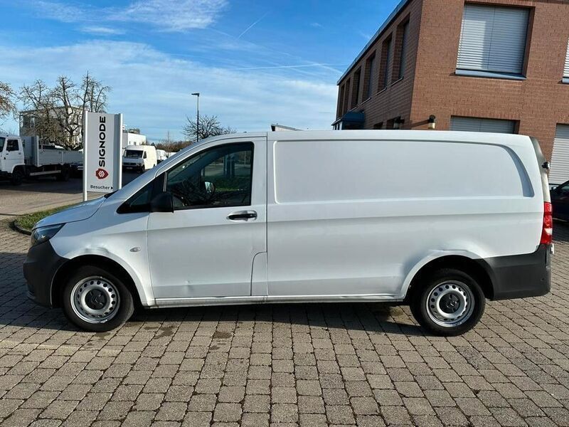 Gebraucht Mercedes Vito 114 PS (83 kW) 2018 Weiß Van