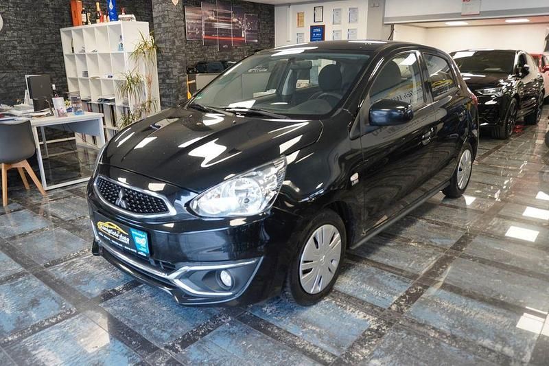 Gebraucht Mitsubishi Space Star Diamant Edition 71 PS (52 kW) 2016 Schwarz Kleinwagen