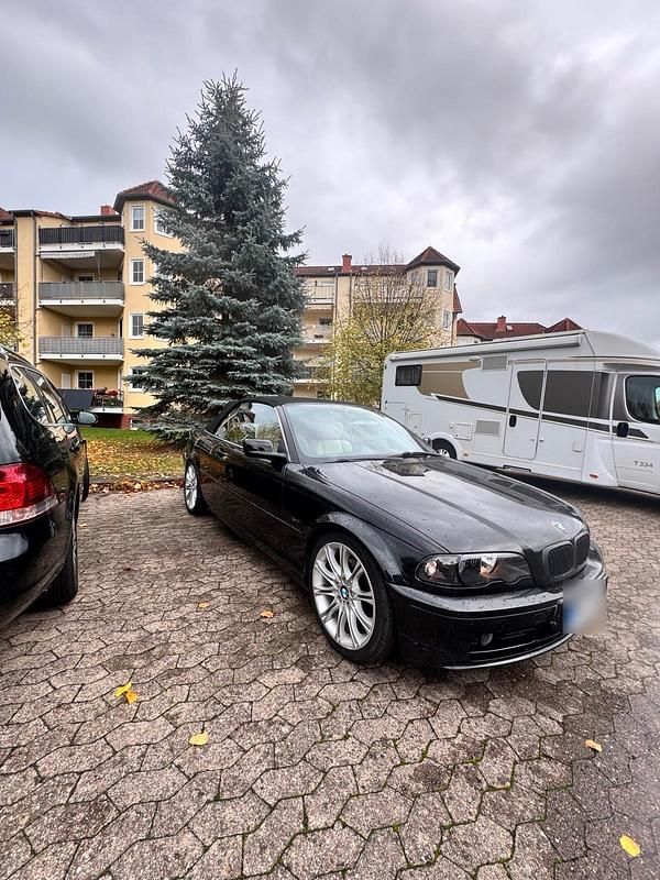 Gebraucht BMW 320 Cabriolet 177 PS (130 kW) 2003 Schwarz Cabrio