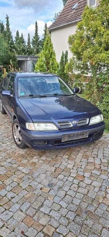 Blau Gebraucht 1996 Nissan Primera Limousine | 600 € (Guter Preis) - Bild 1/4