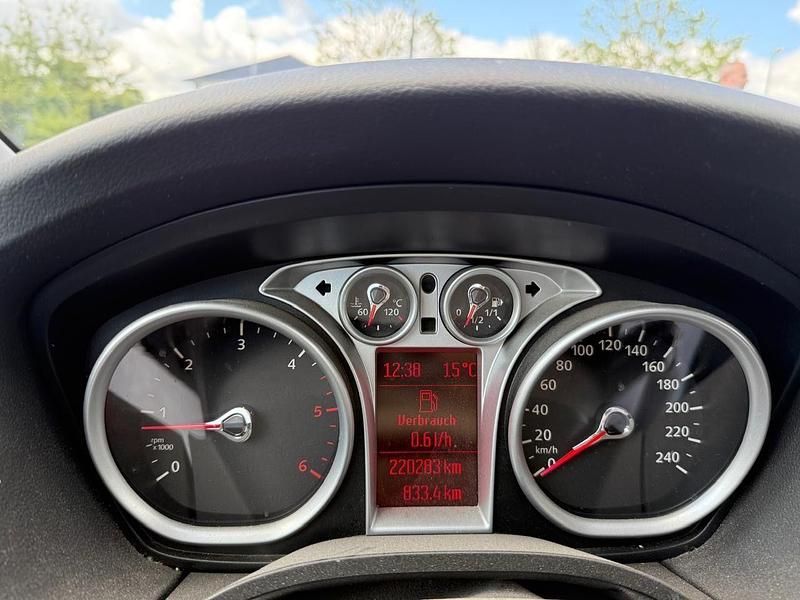 Gebraucht Ford Focus Titanium 109 PS (80 kW) 2011 Schwarz Kombi