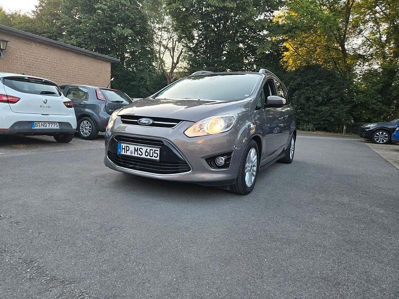 Grau Gebraucht 2013 Ford Grand C-Max SYNC Edition Van / Kleinbus | 5.600 € (Fairer Preis) - Bild 1/4