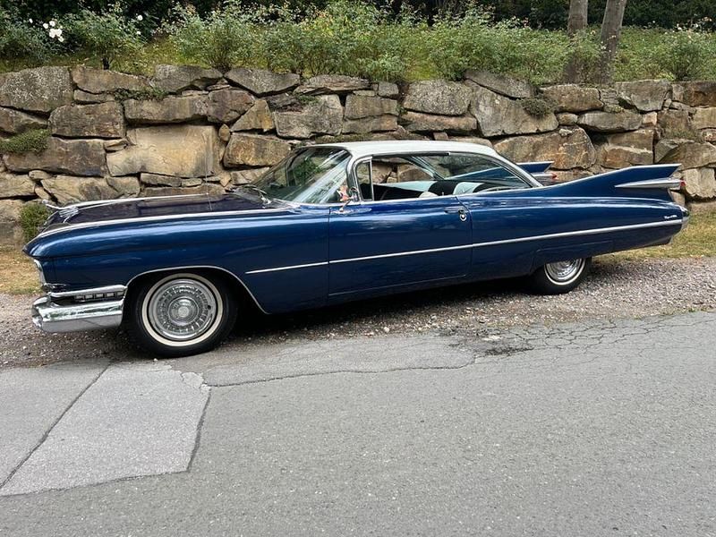 Blau Gebraucht 1959 Cadillac Coupé DeVille Coupé | 55.690 € - Bild 1/4