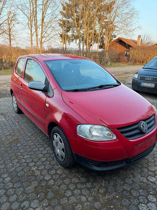 Gebraucht VW Fox 54 PS (39 kW) 2006 Rot Kleinwagen