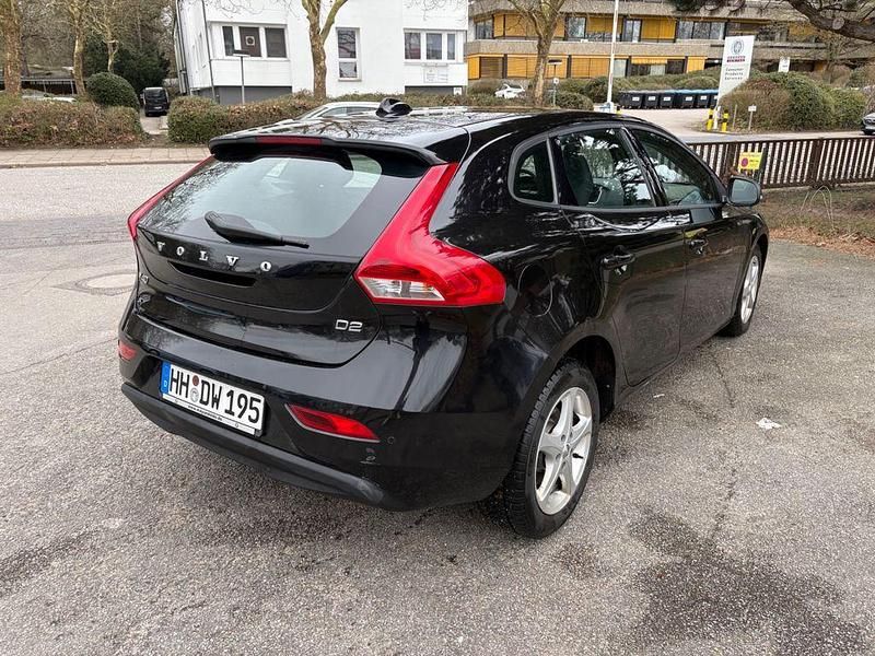 Gebraucht Volvo V40 120 PS (88 kW) 2016 Schwarz Limousine