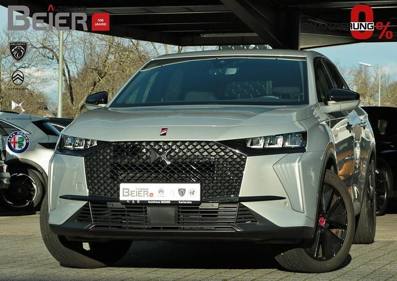 Lackierung chrystal pearl/meta Gebraucht 2023 DS Automobiles DS7 Crossback Performance SUV | 28.980 € (Fairer Preis) - Bild 1/3