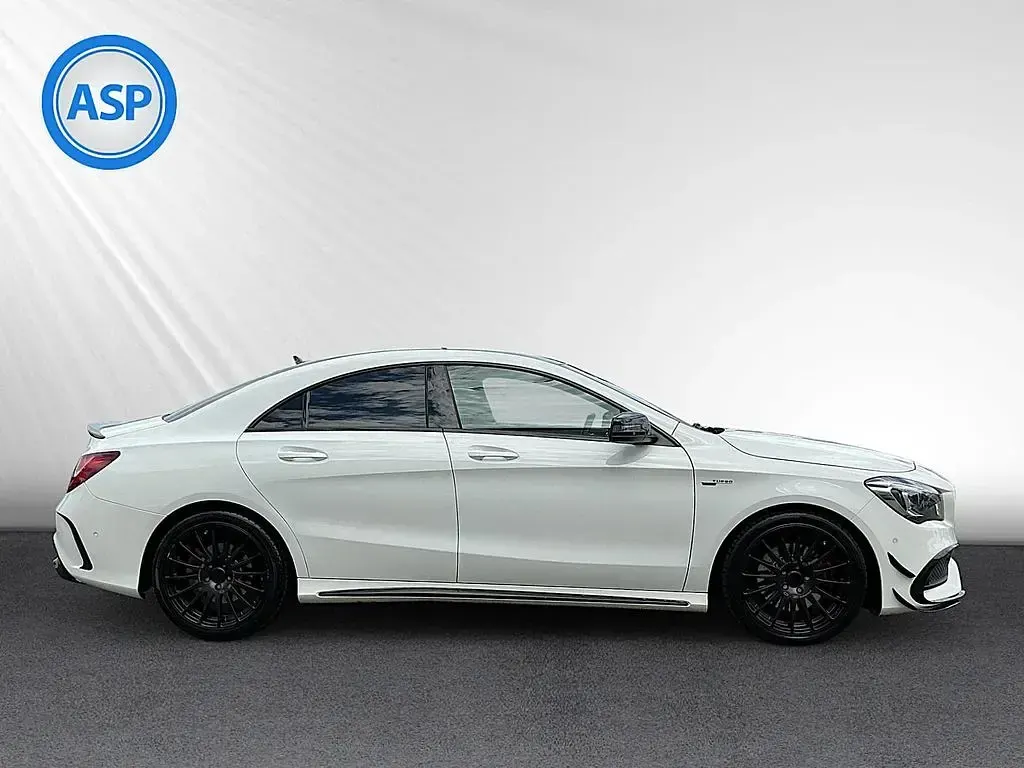 Gebraucht Mercedes CLA250 AMG line 218 PS (160 kW) 2018 Weiß Coupé