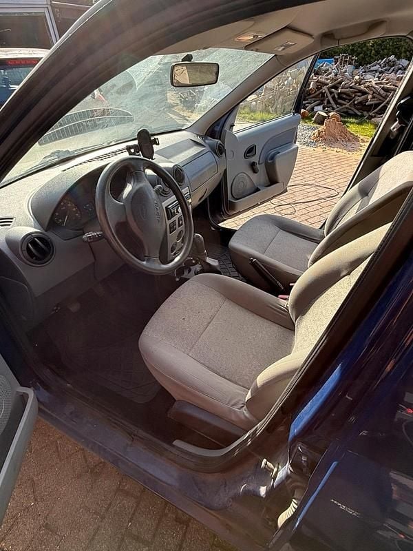 Second-hand Dacia Logan 75 CP (55 kW) 2009 Albastru Berlinǎ