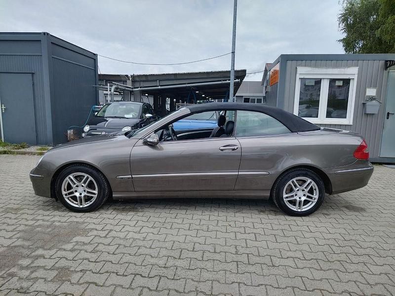 Gebraucht Mercedes CLK280 231 PS (169 kW) 2008 Grau Cabrio