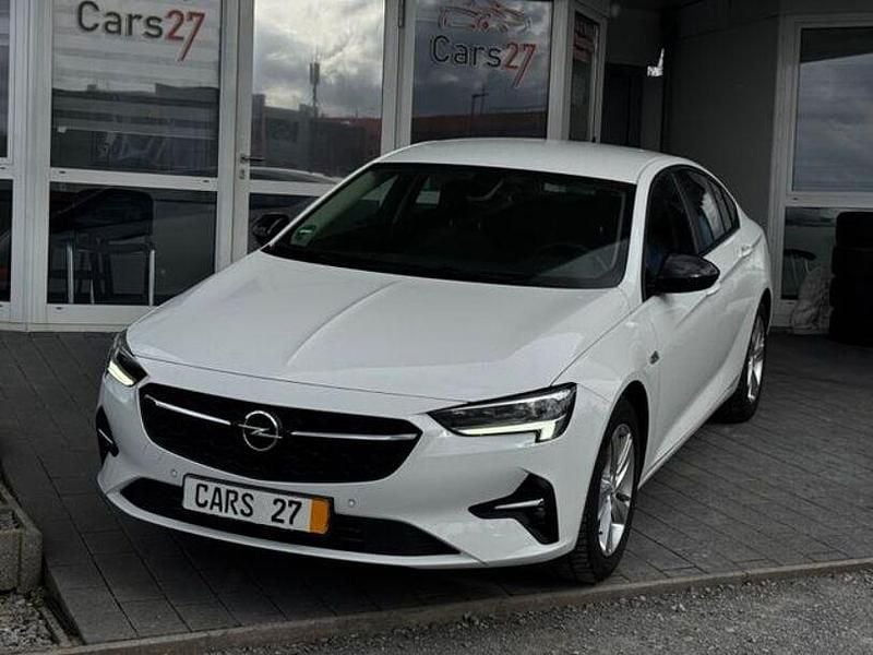 Gebraucht Opel Insignia 174 PS (127 kW) 2020 Weiß Limousine