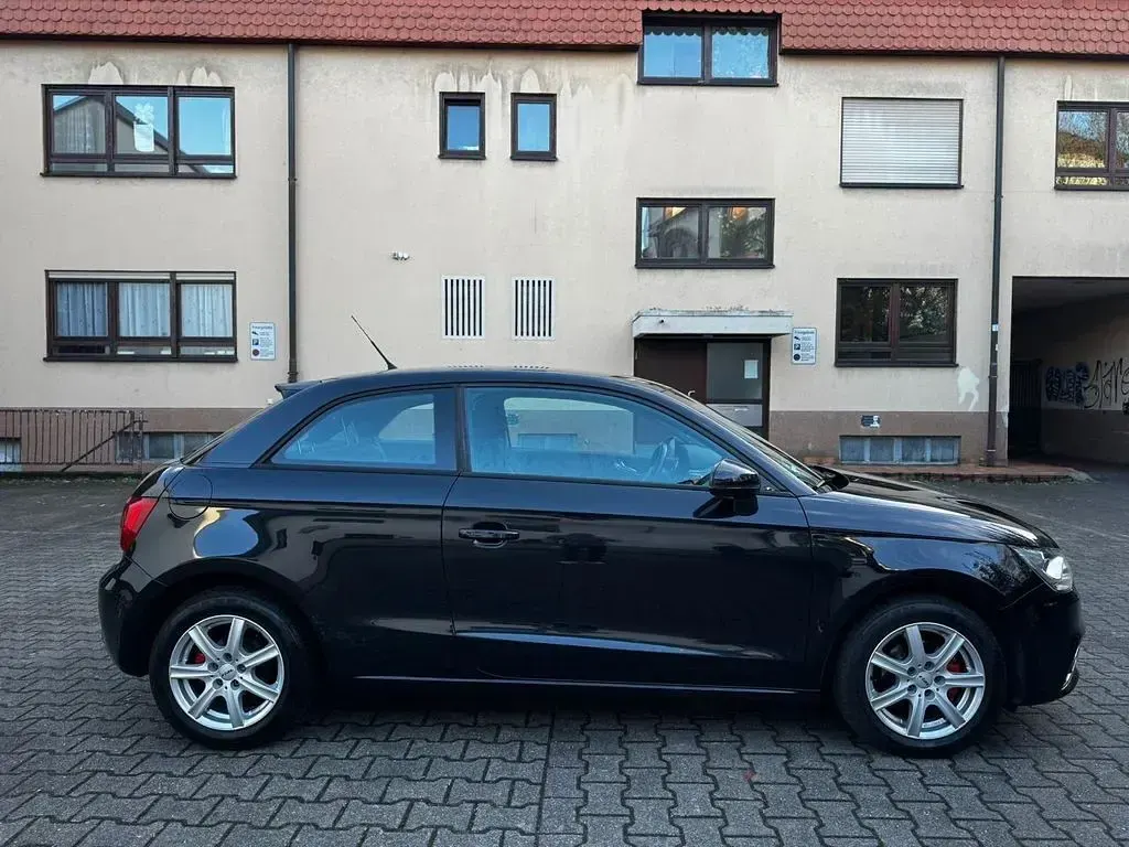 Gebraucht Audi A1 Ambition 105 PS (77 kW) 2010 Schwarz Kleinwagen