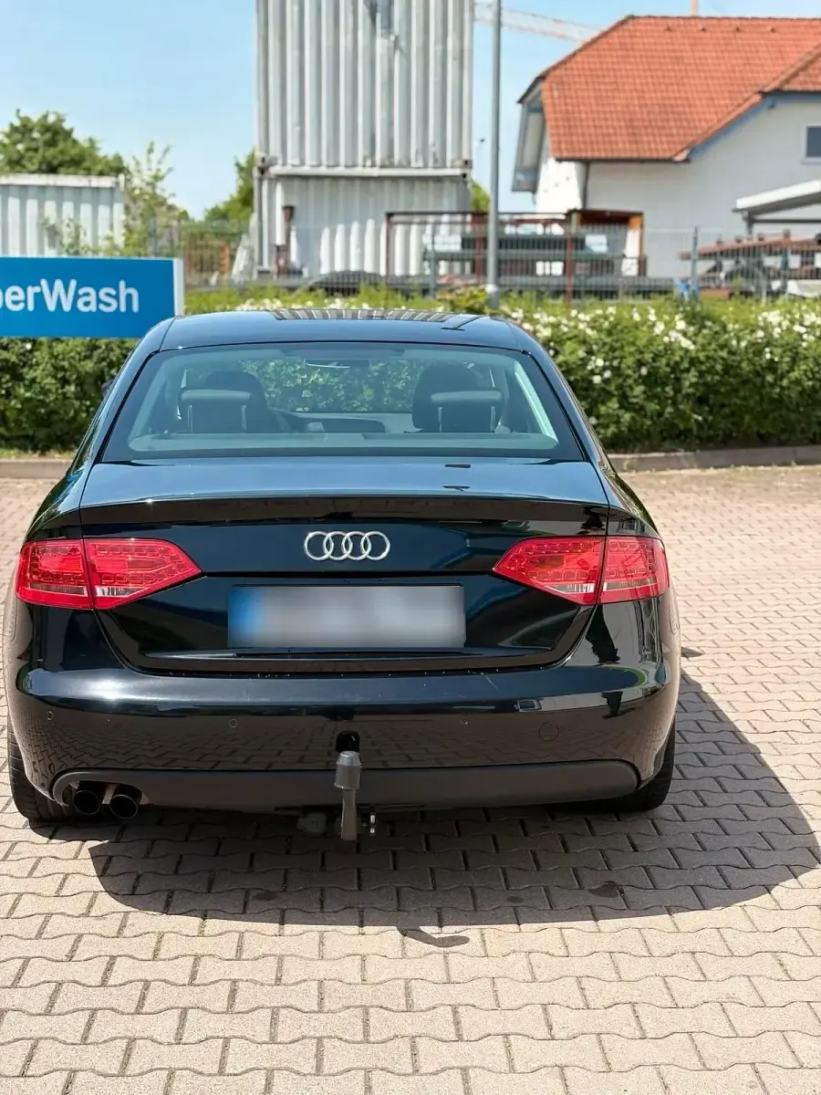 Gebraucht Audi A4 180 PS (132 kW) 2009 Schwarz Limousine