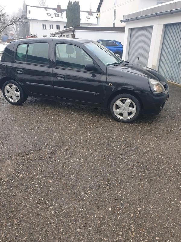 Gebraucht Renault Clio II 75 PS (55 kW) 2004 Schwarz Kleinwagen