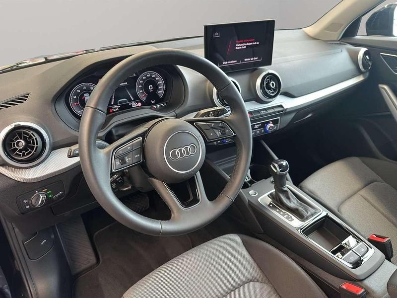 Gebraucht Audi Q2 S-Line 150 PS (110 kW) 2025 Mythosschwarz metallic SUV