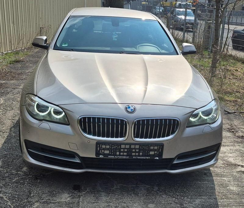 Gebraucht BMW 520 184 PS (135 kW) 2014 Andere farben Limousine
