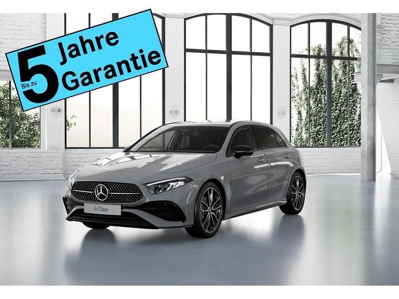 Manufaktur lack manufaktur ... Gebraucht 2025 Mercedes A200 AMG Limousine | 44.599 € - Bild 1/4