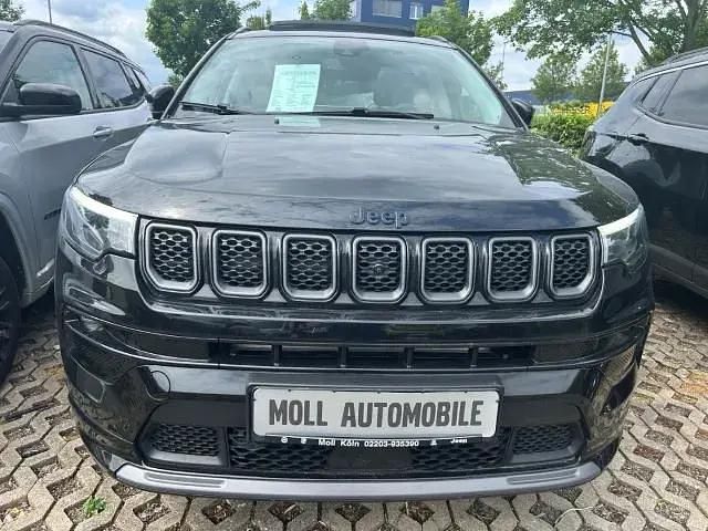 Gebraucht Jeep Compass 241 PS (177 kW) 2022 Black clear coat SUV