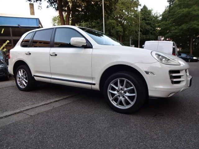 Weiß Gebraucht 2008 Porsche Cayenne SUV | 6.900 € (Fairer Preis) - Bild 1/4