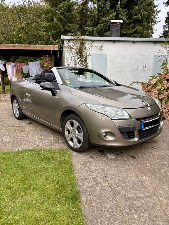 Braun Gebraucht 2011 Renault Mégane Cabriolet Dynamique Cabrio | 4.700 € (Etwas zu teuer) - Bild 1/4