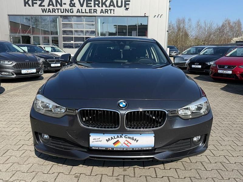Gebraucht BMW 320 Comfort Edition 184 PS (135 kW) 2015 Grau Kombi