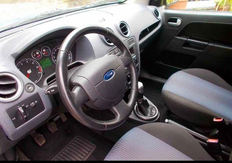 Gebraucht Ford Fusion Ambiente 80 PS (58 kW) 2006 Blau Limousine