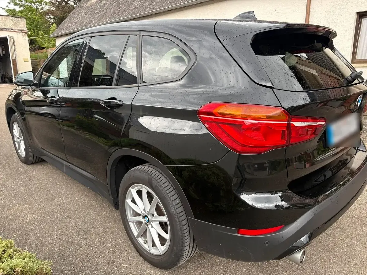 Gebraucht BMW X1 150 PS (110 kW) 2021 Schwarz SUV
