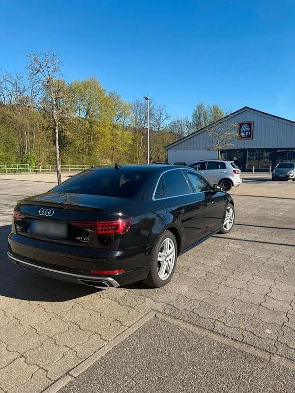 Gebraucht Audi A4 S-Line 231 PS (169 kW) 2019 Schwarz Limousine