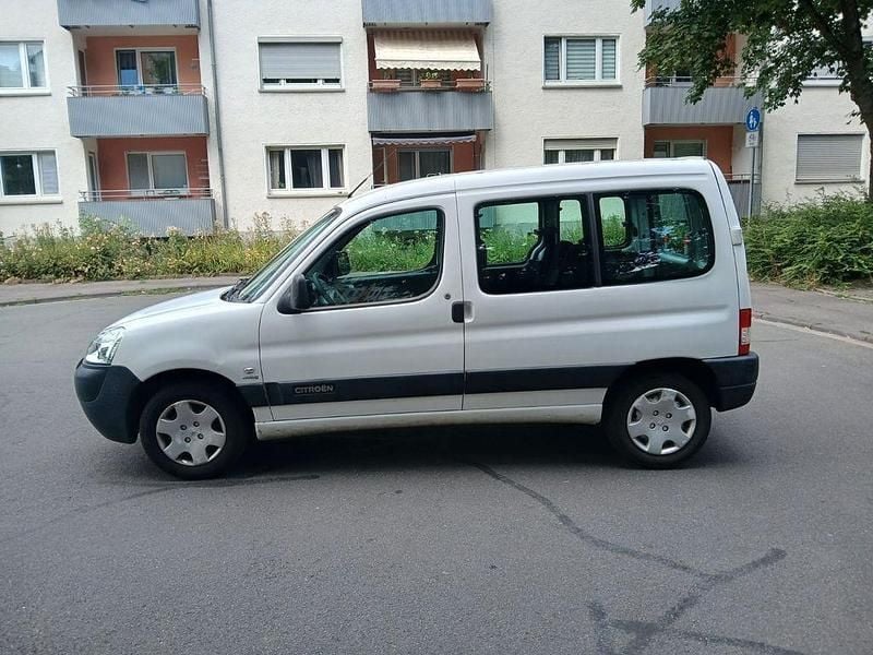 Weiß Gebraucht 2007 Citroën Berlingo Advance Van / Kleinbus | 1.500 € (Guter Preis) - Bild 1/4