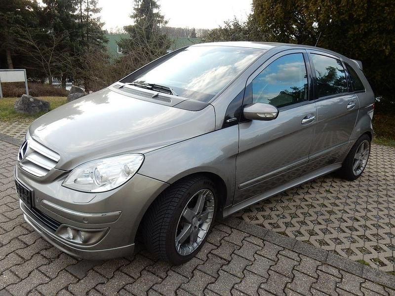 Gebraucht Mercedes B200 193 PS (141 kW) 2005 Beige Van / Kleinbus