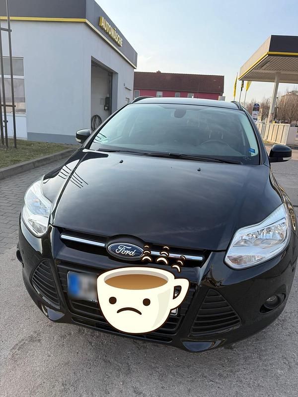 Gebraucht Ford Focus Champions Edition 125 PS (91 kW) 2013 Schwarz SUV