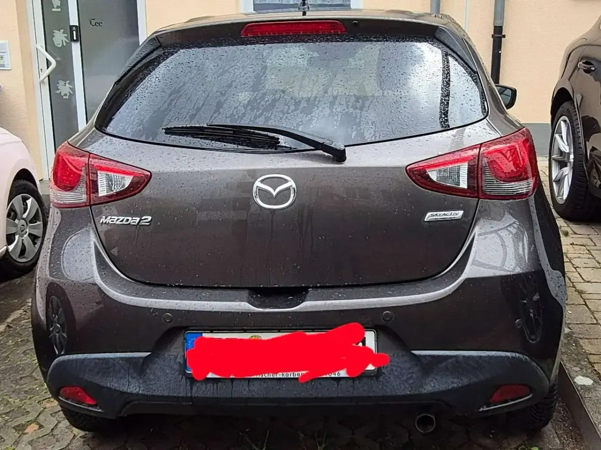 Gebraucht Mazda 2 Sports-Line 90 PS (66 kW) 2015 Grau Limousine